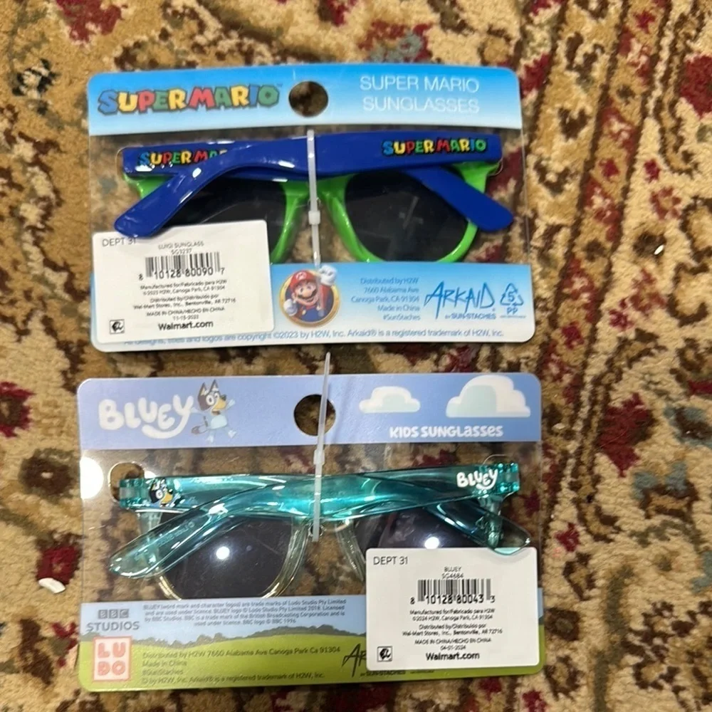 2 boys  mario and bluey Sunglasses